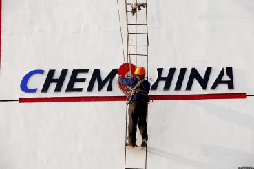 Chinesas ChemChina e SinoChem negociam fusão